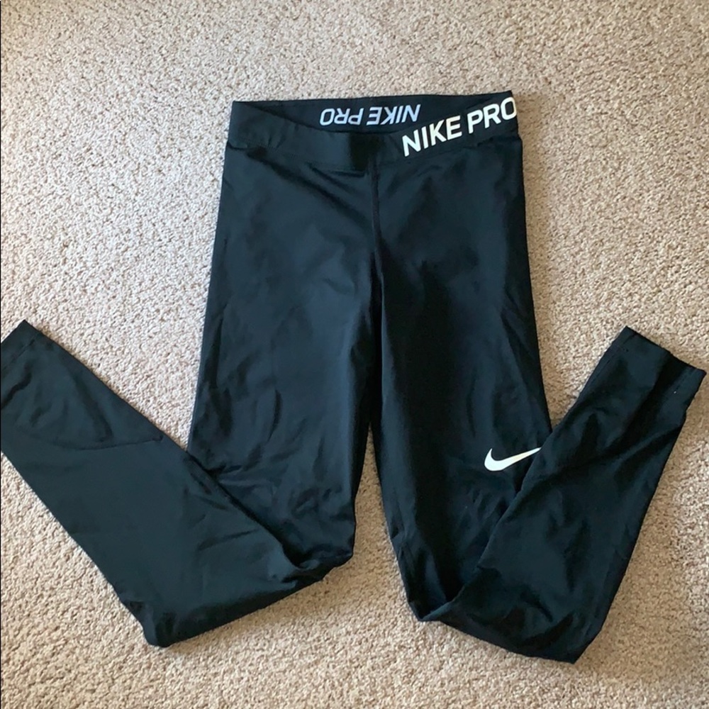 NWOT Nike pro leggings